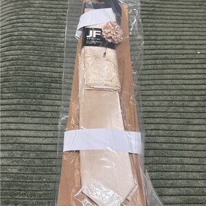 JF J.Ferrar Gold Tie Set